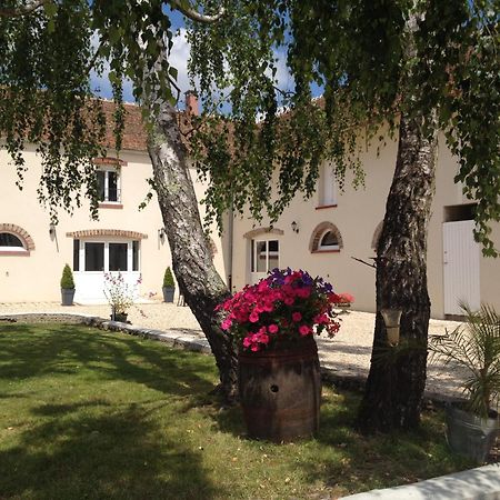 Ferme de Villeray-Chambre d'hôtes Saint-Pierre-du-Perray Exterior foto