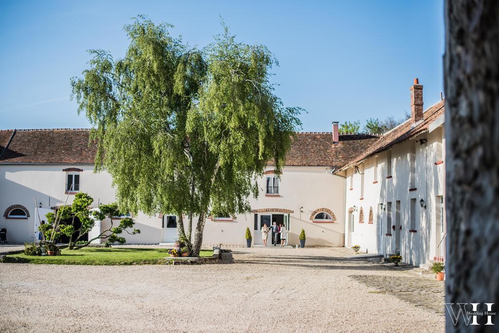 Ferme de Villeray-Chambre d'hôtes Saint-Pierre-du-Perray Exterior foto